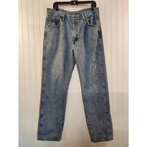 Wrangler Authentic Jeans Mens 36x32 Regular Fit Light Wash Blue Denim Outdoor